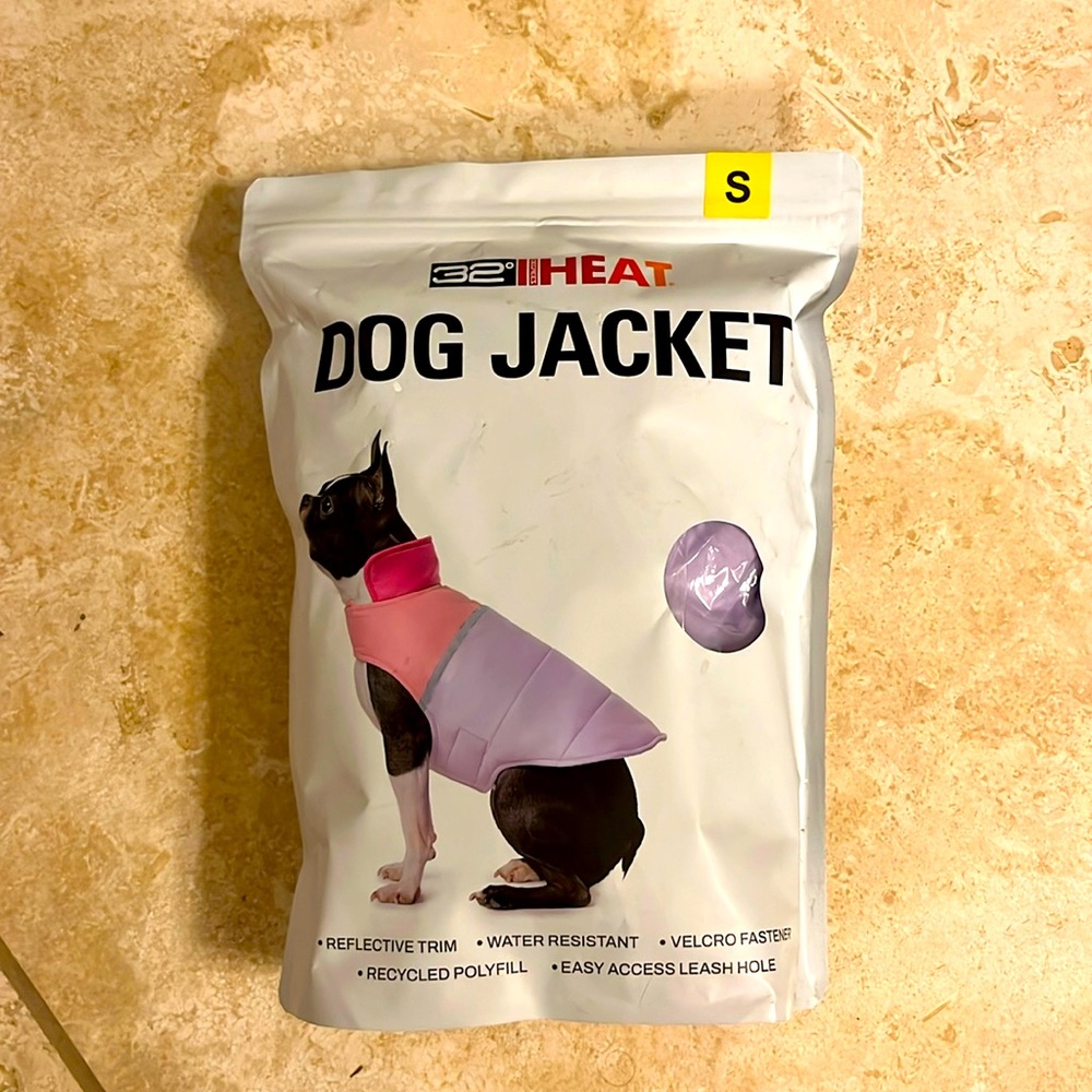 Dog jacket. Opened but never used. Too small for my frenchie.